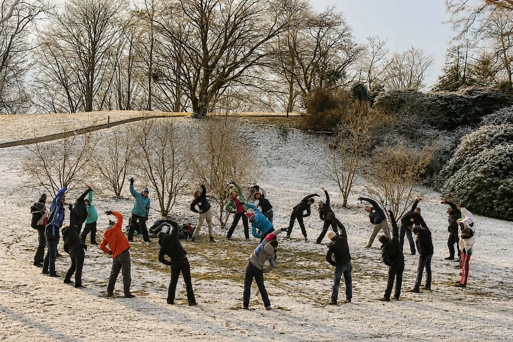 Group activity in winter — Altoren experiential learning